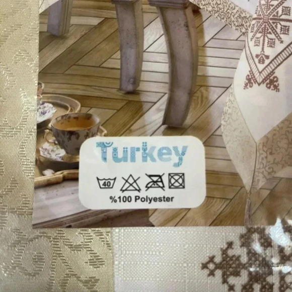 Kilim Printed with an embroidery pattern Tablecloth 150x220cm White Turkey - Picture 2 of 4